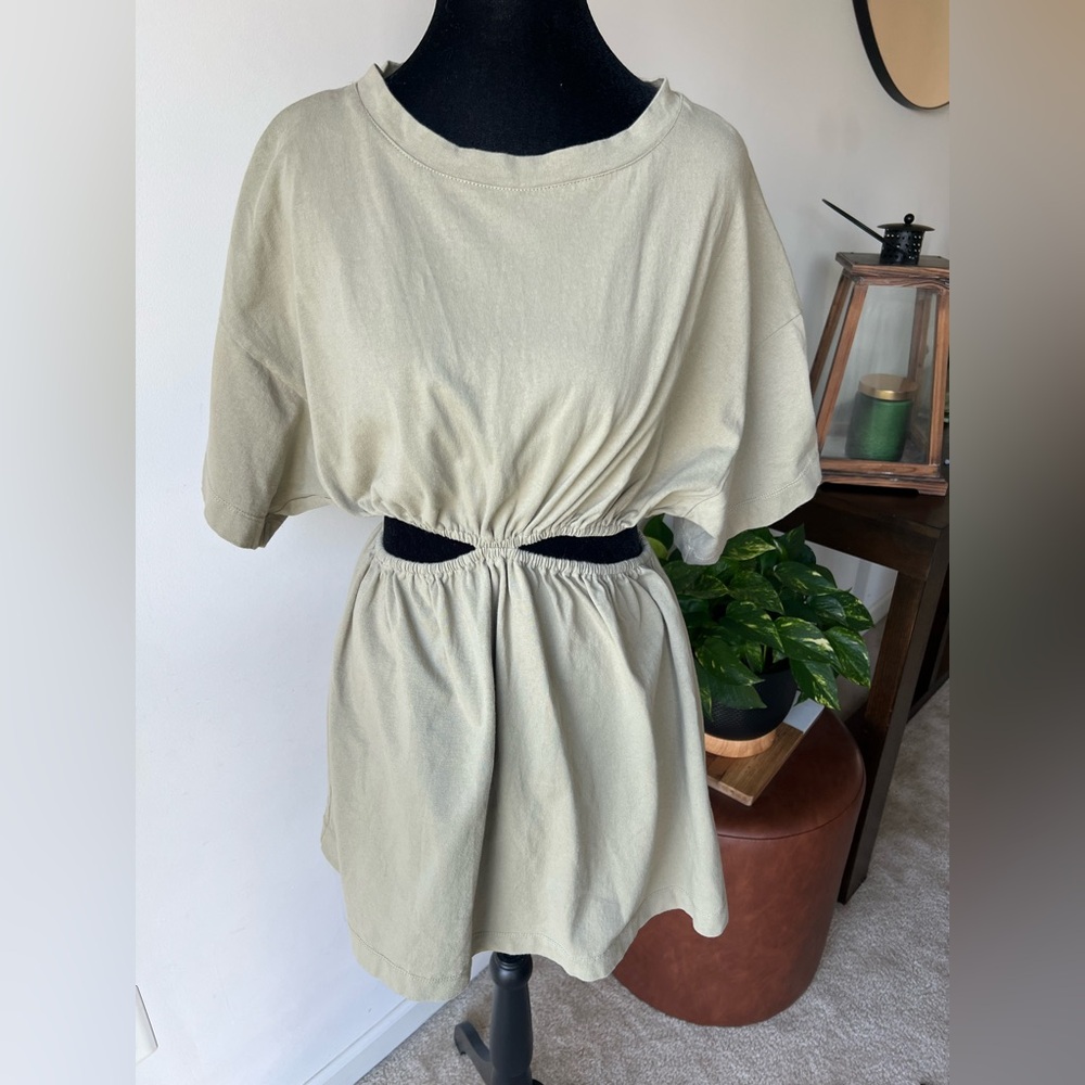 MARBLE Green Cutout Waist Short Sleeve Dress